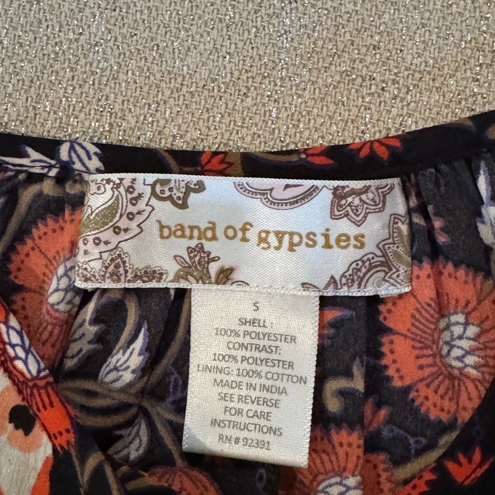 Band of Gypsies black floral dress with pockets - Picture 6 of 7